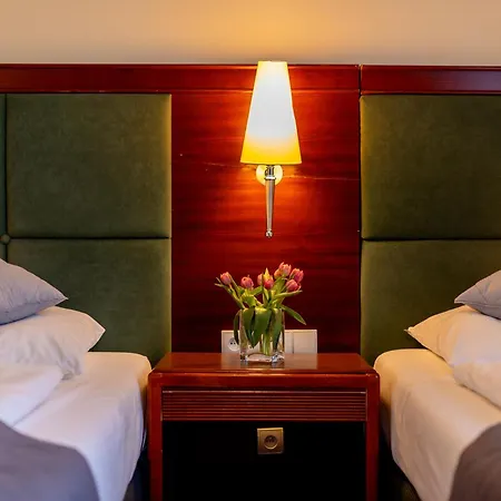 Etna - W Centrum Guest house 3*