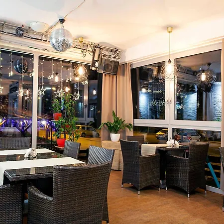 Etna - W Centrum שצ'קלארסקה פוראובה