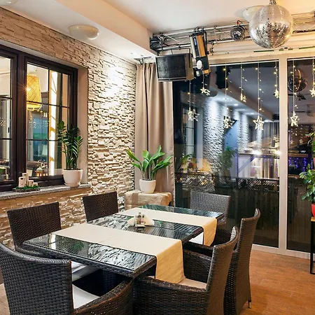 Etna - W Centrum 3* شكلارسكا بوريبا