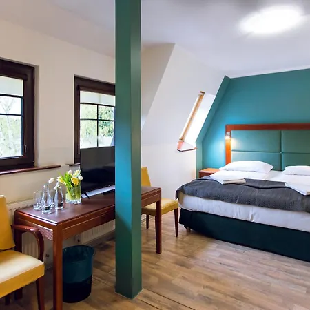 Etna - W Centrum בית הארחה שצ'קלארסקה פוראובה