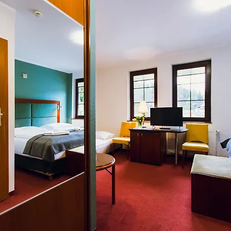 Etna - W Centrum בית הארחה 3*